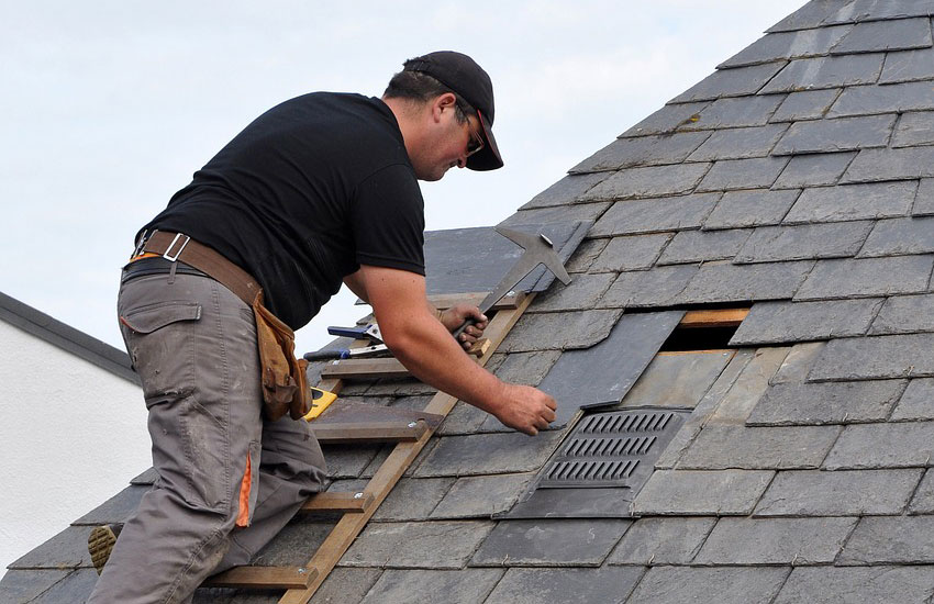 Finding roofing contractors